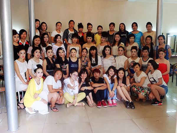 安陽**培訓(xùn)學(xué)員合影